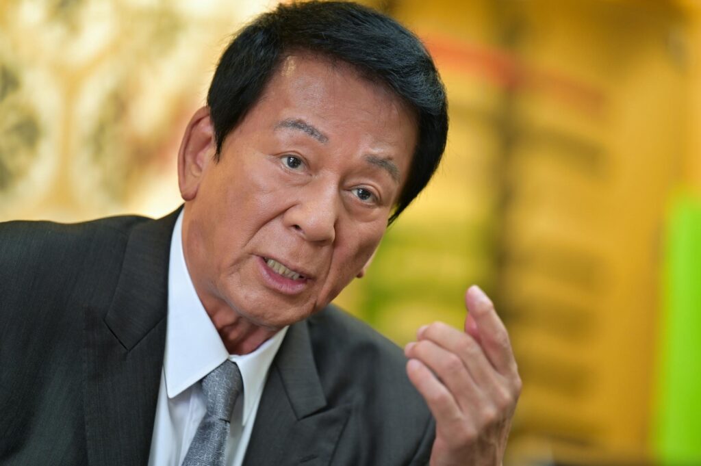 杉良太郎の複雑な家系図を徹底解説！家族構成から親戚まで